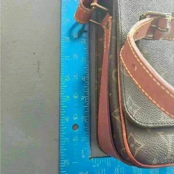 LV CARTOUCHIERE GM SHOULDER BAG MONOGRAM- 100% authentic & ready for the summer - Picture 15 of 15